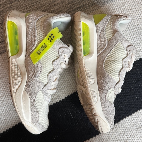 Nike Jordan MA2 Jumpman Sneaker - Picture 3 of 7